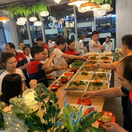 TIỆC BUFFET TẠI BELUGA RESTAURANT